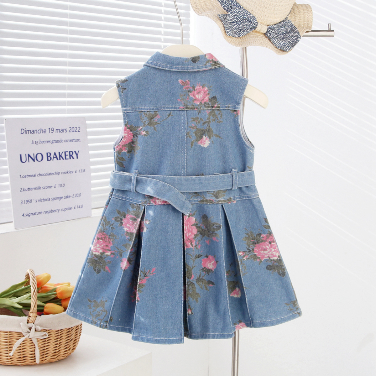 Rochie Blugi Fetițe Denim cu Imprimeu Roz și Curea Livia